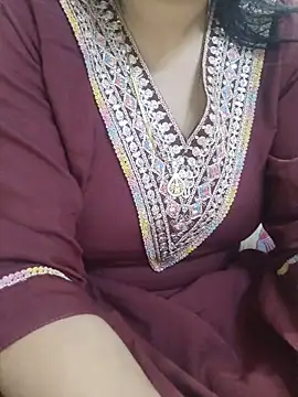 sexybebox (F milf) - 🍑👙BOOBS Show 💥🍑