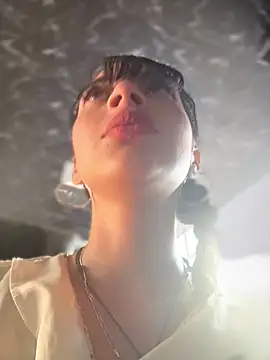 Webcam Model (Sasha-firee)  is live.Free join now!