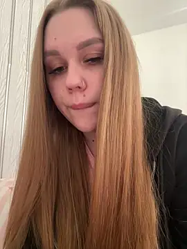 marylallka5 - Marylallka5's free webcam - UK Sex Cams