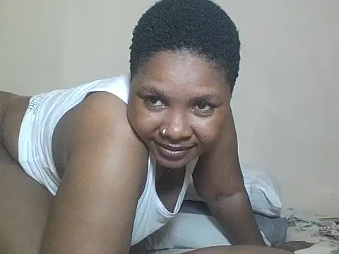 African_Bigjuicyass webcam