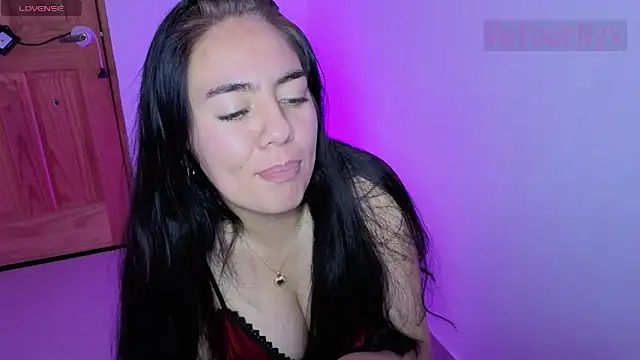 velournyx - VelourNyx's free webcam - UK Sex Cams
