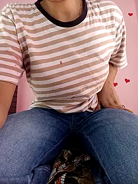 Saniya76 Stripchat cam model