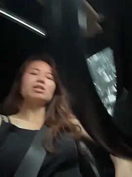 美女Mia-lp在线直播