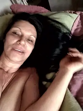 Melmamalhuda@xh Stripchat cam model