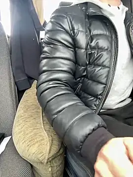 alexgwow (Ask my age) - Знакомство с чатом)