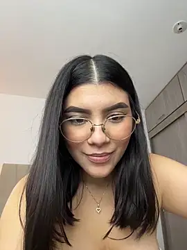 Julieta_Hornyx webcam