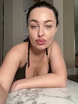 Black_swan7777 webcam