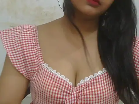 POOJA_199 webcam