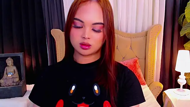MajesticTransPinayDiva webcam