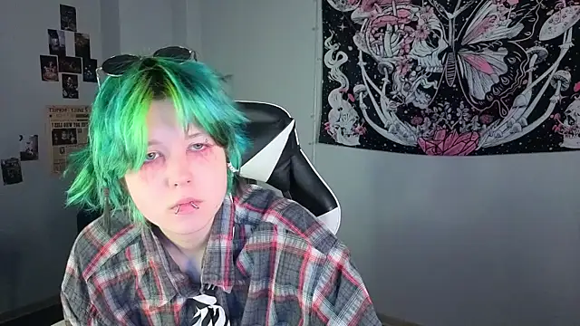 LittleKittenStar webcam