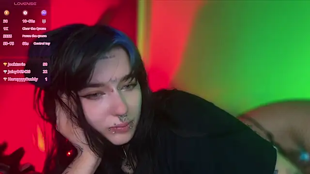 CallmeDistress webcam