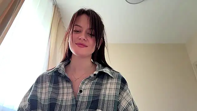 YourChristine webcam