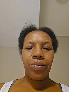 NAOMIdaFreakXXXXX webcam