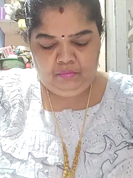 tamilthanushri webcam