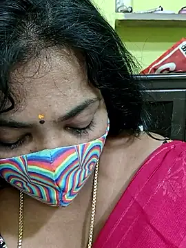 Tamil_Mithra webcam