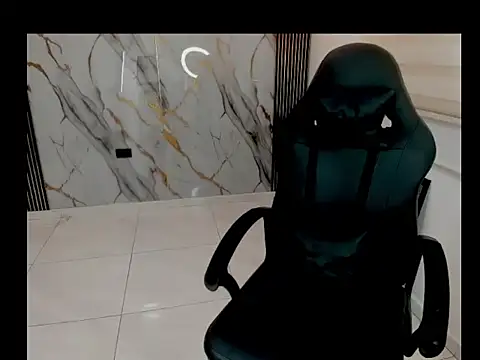 queen_findom1 webcam