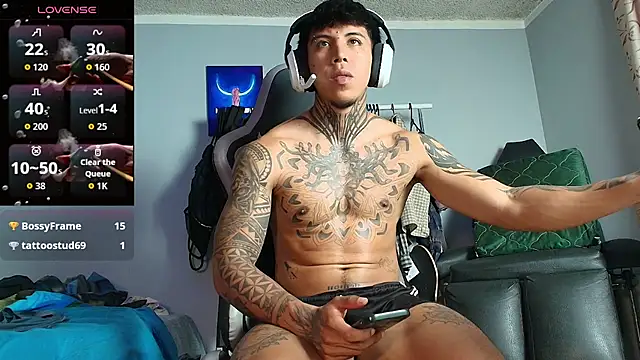 Nickhot0609 live sex cam