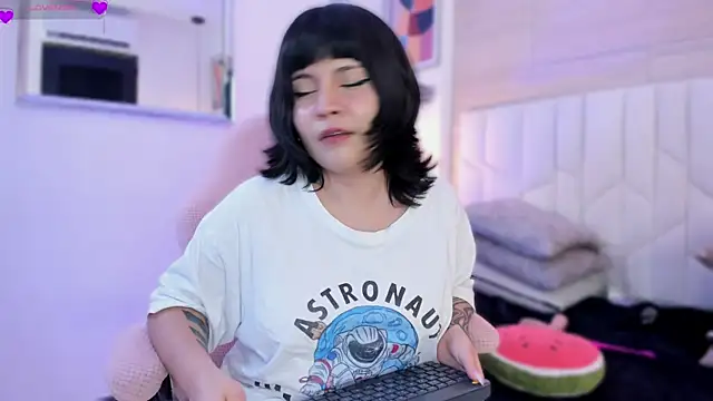 io_chie_ live sex cam