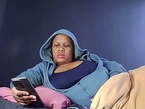 SubmissivePreggy webcam