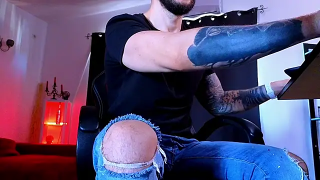 mightyaaron66 (M young) - 𖤐🔥 parTy Time ,House parTy  !  💨𖤐