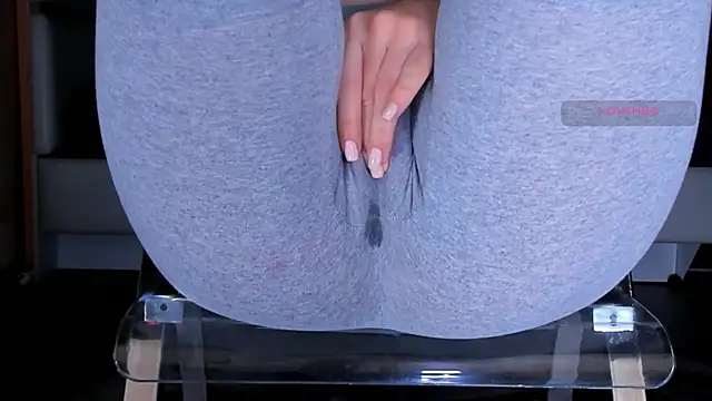 Cameltoe_squirt_inPants webcam