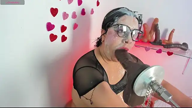 Alanna-sloppy webcam