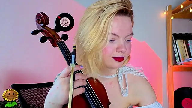 MelinaBunnyyy webcam