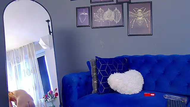 AnneHove live sex cam