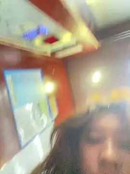 美女Liliya-77在线直播