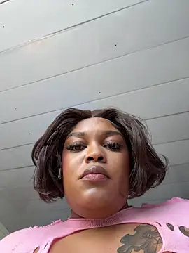 Iam-Sharifa's live cam