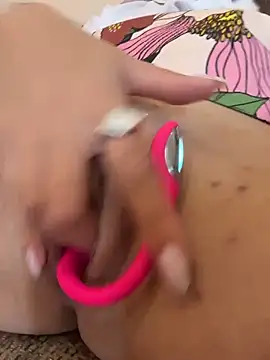 DollyTall's live cam