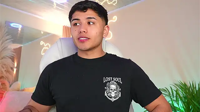 MatiasKorn live sex cam