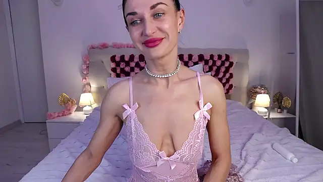 AriannaCruise webcam