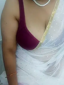 Webcam Model (Tamil_aishu09)  is live.Free join now!