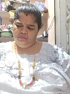 tamilthanushri webcam