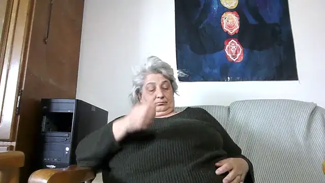 ExquisiteMature webcam