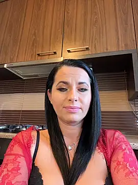 Hotmomcheckk_ webcam