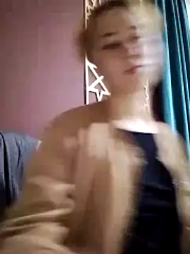 Gussie_Bridie webcam