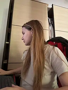 AlessiaandJay webcam