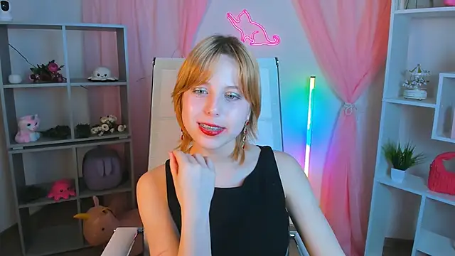 VivienneHebert webcam