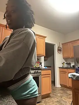 thechocolatepeach webcam