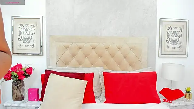 KimberlyBigBoobs webcam