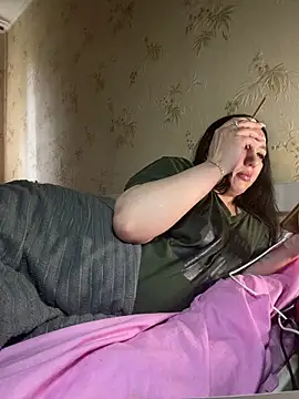 Naughtbaby_2025 webcam