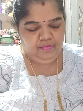 tamilthanushri webcam