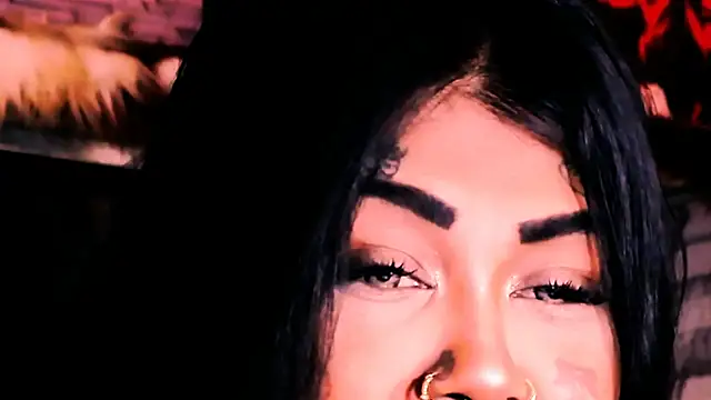 indian_dreamgirl webcam