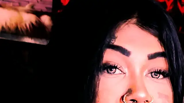 indian_dreamgirl webcam