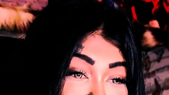 indian_dreamgirl webcam