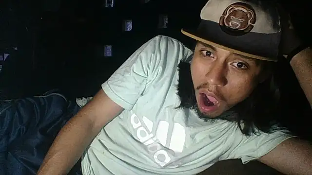 AlexAlejandro13 webcam