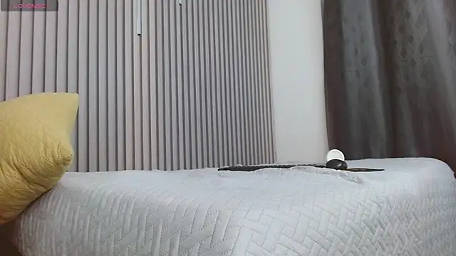 Julian_Smith21 webcam