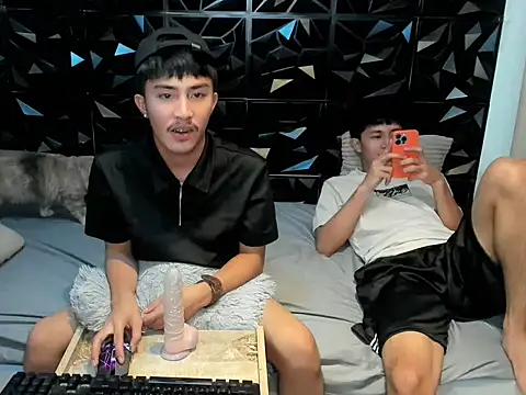 roberthugecock webcam